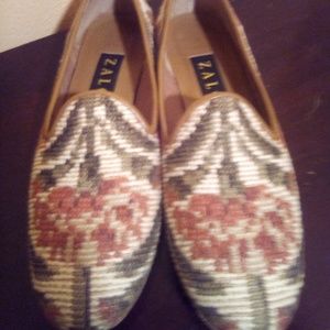 Zolo size8 loafers